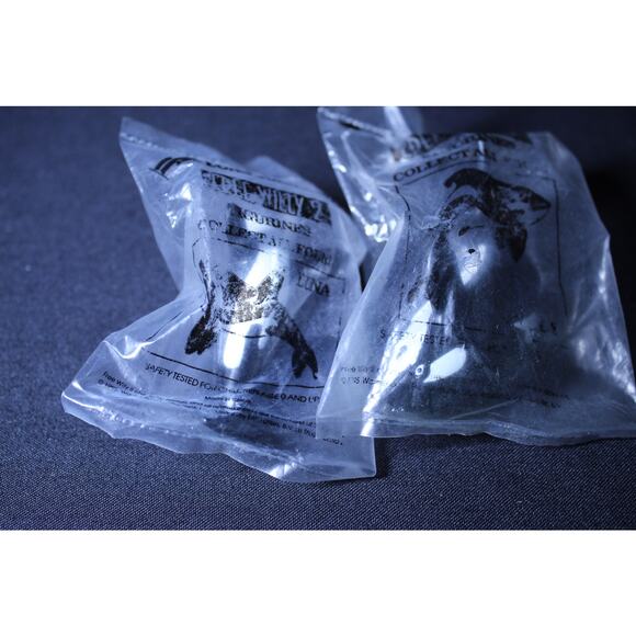 Free Willy 2 1995 Long John Silivers willy orca whale & luna nip - Picture 3 of 5